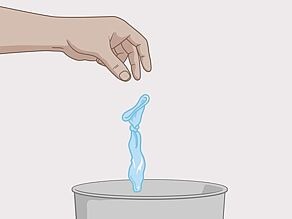 Machen Sie einen Knoten in das Kondom, damit das Sperma nicht herausläuft. Werfen Sie das benutzte Kondom in den Müll. 